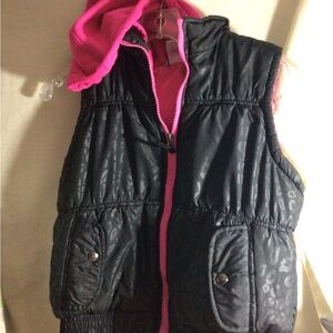 Magellan Outdoors Black Puffer Vest with Pink Hood
